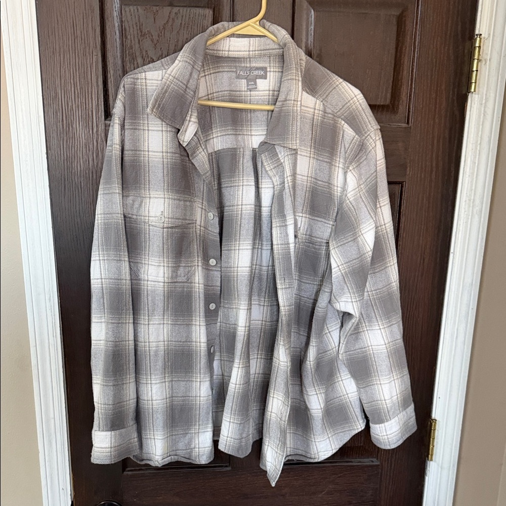 Falls Creek Men's Gray Plaid Button Down Shirt